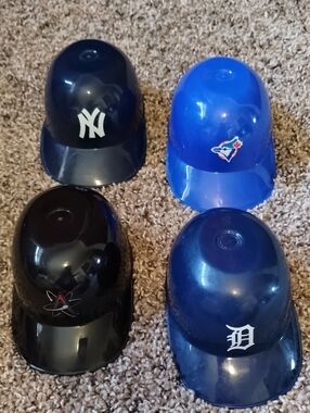 MLB Plastic Caps
